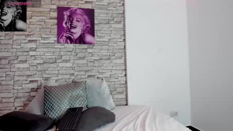 miiaa_monroe online show from 13, 1, 2026