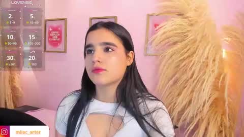 Snapshot of miiacarter_ chatting on 16, 7, 2026 MIA online show from 16, 7, 2026