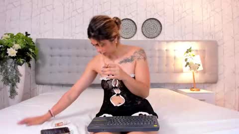 Snapshot of miiacoopper chatting on 18, 9, 2025 Mia Coopper online show from 18, 9, 2025
