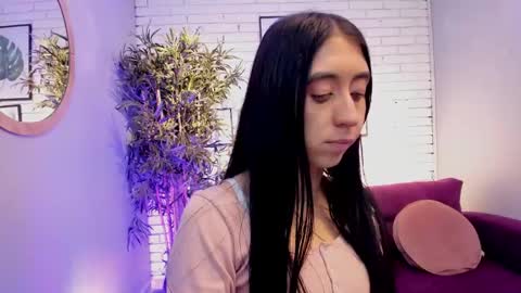 miilu  online show from 6, 3, 2025