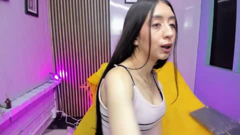 miilu  online show from 3, 10, 2025