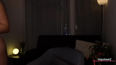 Snapshot of miissjulia chatting on 17, 5, 2026 online show from 17, 5, 2026