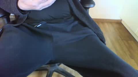 Snapshot of mik116 chatting on 26, 2, 2025 mik online show from 26, 2, 2025