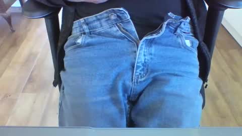 Snapshot of mik116 chatting on 5, 3, 2025 mik online show from 5, 3, 2025