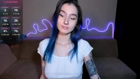 Snapshot of mika_reid chatting on 20, 9, 2025 Mika online show from 20, 9, 2025