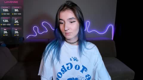 Snapshot of mika_reid chatting on 28, 9, 2025 Mika online show from 28, 9, 2025