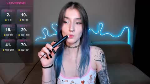 Snapshot of mika_reid chatting on 4, 10, 2025 Mika online show from 4, 10, 2025