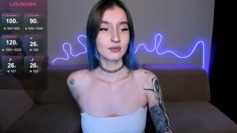 Snapshot of mika_reid chatting on 6, 11, 2025 Mika online show from 6, 11, 2025