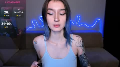 Snapshot of mika_reid chatting on 5, 12, 2025 Mika online show from 5, 12, 2025