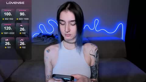 Snapshot of mika_reid chatting on 16, 1, 2026 Mika online show from 16, 1, 2026