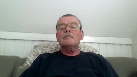 Snapshot of mikael42 chatting on 23, 5, 2026 mikael42 online show from 23, 5, 2026