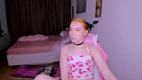 Snapshot of mikaella_nicole chatting on 7, 6, 2026 mikaella_nicole online show from 7, 6, 2026