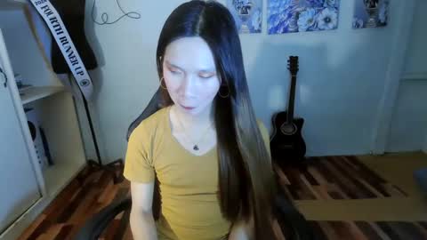 ELLA online show from 13, 2, 2025