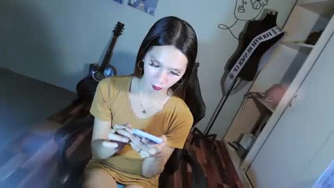 ELLA online show from 23, 2, 2025