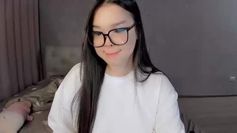 mikasssu online show from 4, 2, 2025