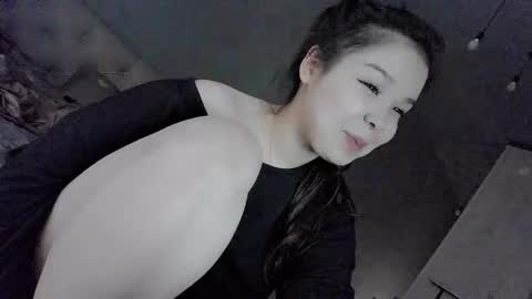 mikasssu online show from 13, 2, 2025