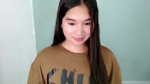 Snapshot of mikayla_slut chatting on 11, 9, 2025 Kyla online show from 11, 9, 2025