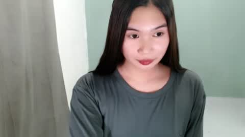 Snapshot of mikayla_slut chatting on 3, 10, 2025 Kyla online show from 3, 10, 2025