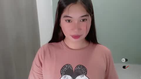 Snapshot of mikayla_slut chatting on 6, 10, 2025 Kyla online show from 6, 10, 2025