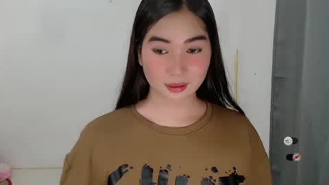 Snapshot of mikayla_slut chatting on 11, 10, 2025 Kyla online show from 11, 10, 2025