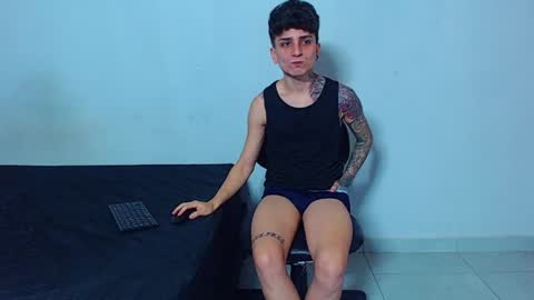 Mike IMDEPENDIENT MODEL online show from 5, 4, 2026