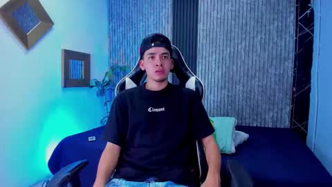 Mike 0233 online show from 28, 10, 2025