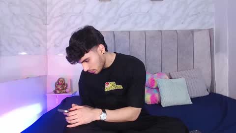 Mike online show from 6, 1, 2025