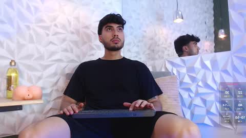 Mike online show from 28, 2, 2025