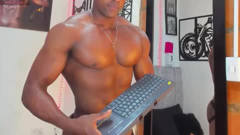 Snapshot of mike_kilian1 chatting on 8, 10, 2025 mike kilian1 online show from 8, 10, 2025