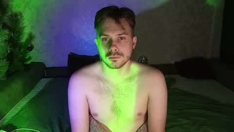 Snapshot of mike_peach chatting on 6, 1, 2025 mike_peach online show from 6, 1, 2025