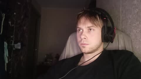 Snapshot of mike_peach chatting on 15, 1, 2025 mike_peach online show from 15, 1, 2025