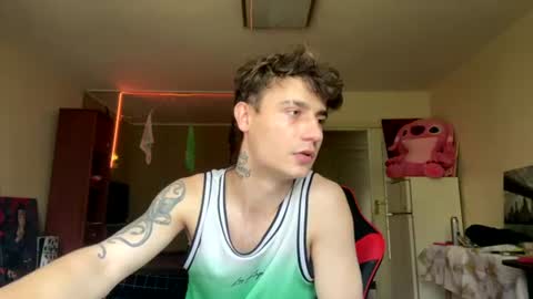 Snapshot of mike_severi chatting on 25, 6, 2026 Mike online show from 25, 6, 2026