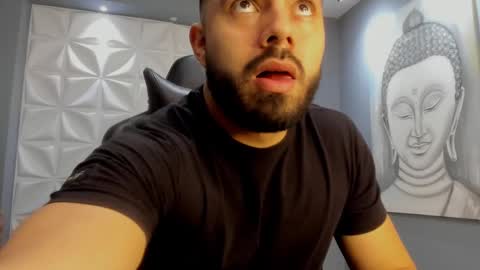 Snapshot of mikeblare chatting on 31, 12, 2024 Mike Blare online show from 31, 12, 2024