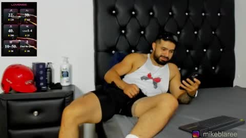 Snapshot of mikeblaree chatting on 18, 6, 2026 mikeblaree online show from 18, 6, 2026