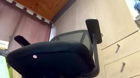 Snapshot of miker1239 chatting on 16, 9, 2025 miker1239 online show from 16, 9, 2025