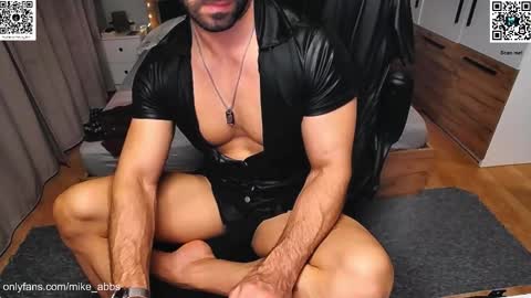 Snapshot of mikestrip chatting on 3, 11, 2025 Mike online show from 3, 11, 2025