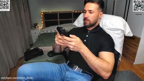 Snapshot of mikestrip chatting on 16, 2, 2026 Mike online show from 16, 2, 2026