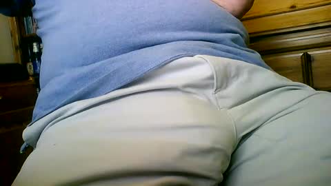 Snapshot of mikeybed chatting on 7, 7, 2026 mikeybed online show from 7, 7, 2026