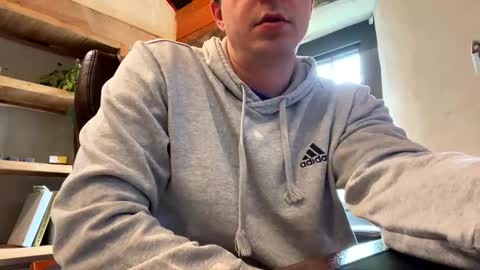 Snapshot of mikeydubs10 chatting on 15, 5, 2026 mikeydubs10 online show from 15, 5, 2026
