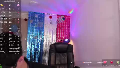Snapshot of mikeyvioleta chatting on 22, 7, 2026 VIOLETAMIKE online show from 22, 7, 2026