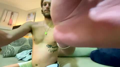 Snapshot of mikeywhite123 chatting on 28, 2, 2025 mikeywhite123 online show from 28, 2, 2025