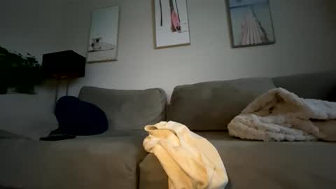 Snapshot of mikeywhite123 chatting on 14, 1, 2026 mikeywhite123 online show from 14, 1, 2026