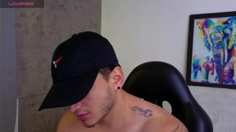 Snapshot of mikke_love chatting on 24, 5, 2026 MIKKE online show from 24, 5, 2026