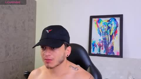 Snapshot of mikke_love chatting on 29, 5, 2026 MIKKE online show from 29, 5, 2026