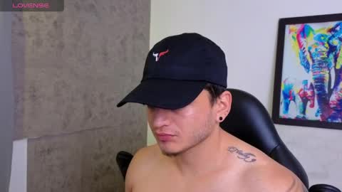 Snapshot of mikke_love chatting on 6, 6, 2026 MIKKE online show from 6, 6, 2026