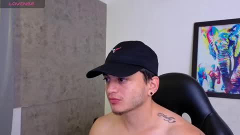 Snapshot of mikke_love chatting on 7, 6, 2026 MIKKE online show from 7, 6, 2026