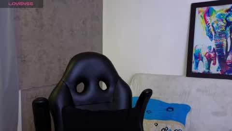 Snapshot of mikke_love chatting on 13, 6, 2026 MIKKE online show from 13, 6, 2026