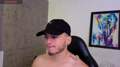 Snapshot of mikke_love chatting on 19, 6, 2026 MIKKE online show from 19, 6, 2026