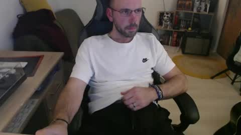 mikmik91 online show from 10, 2, 2026