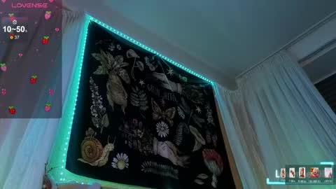 Snapshot of miko_meow chatting on 1, 6, 2026 Miko online show from 1, 6, 2026